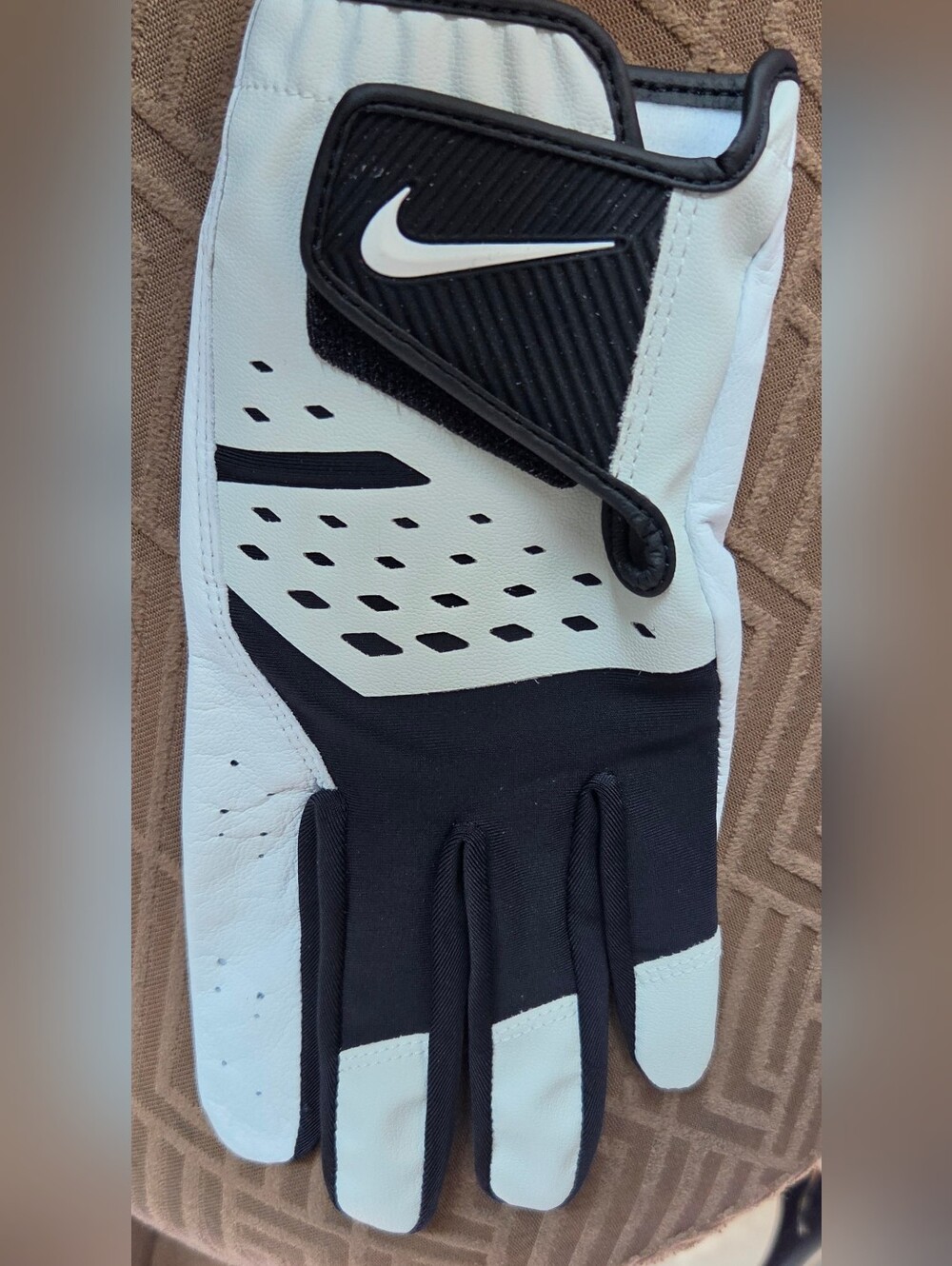 Nike Tech Extreme Golf Glove VII Reg Left Hand Unisex Pearl White/Black Sz M/L